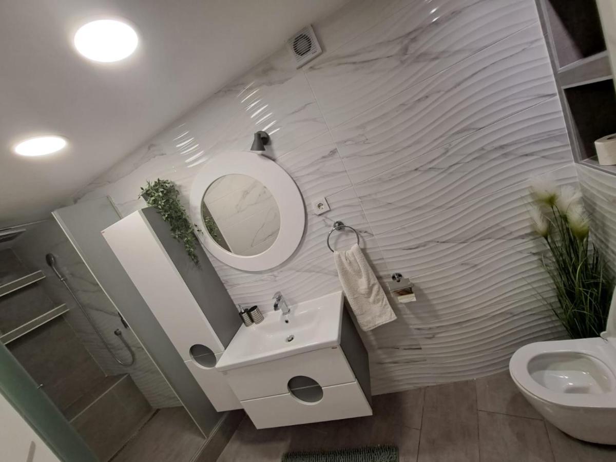 *Enjoy* Apartment Šibenik Екстериор снимка