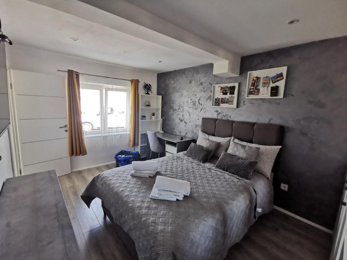 *Enjoy* Apartment Šibenik Екстериор снимка